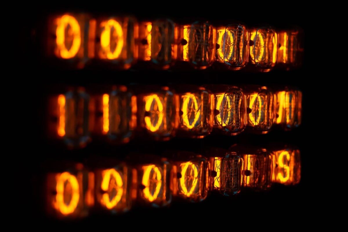 BIG Binary Nixie Clock – Nixie Tester