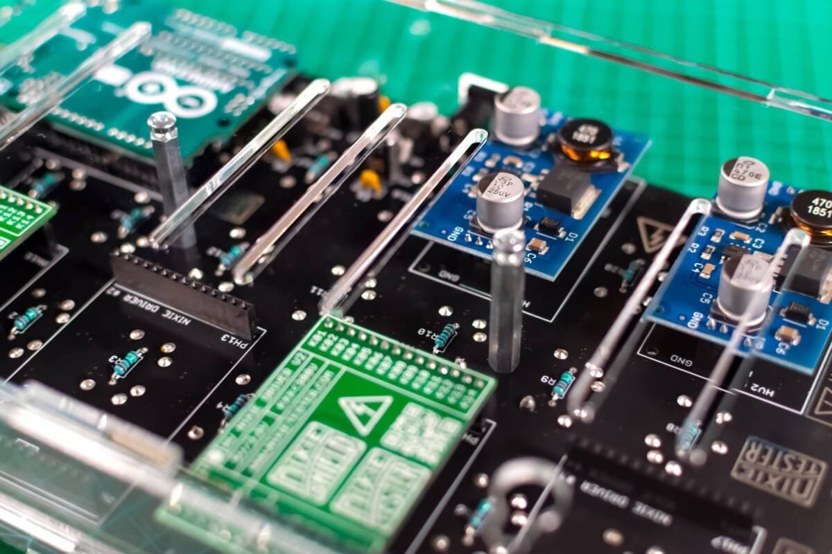 BIG Binary Nixie Clock – Nixie Tester